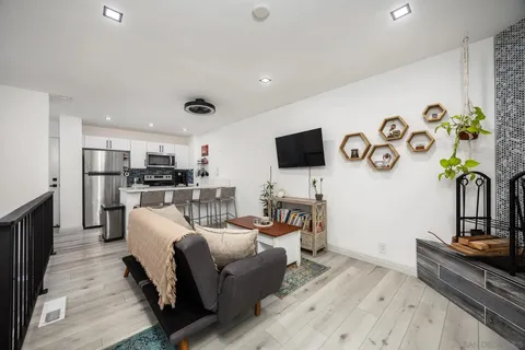 4380 Temecula St Unit 4, San Diego, CA 92107 - #: 250038420