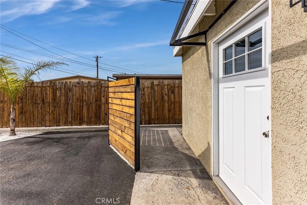 Photo of 12008 Roscoe Blvd, North Hollywood, CA 91605 (MLS # PW25239321)