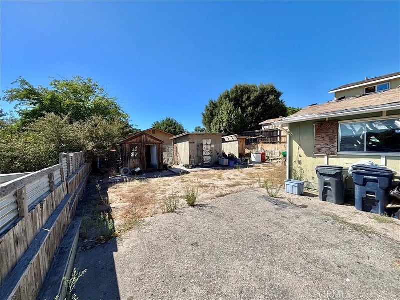 5444 Hermosilla Avenue