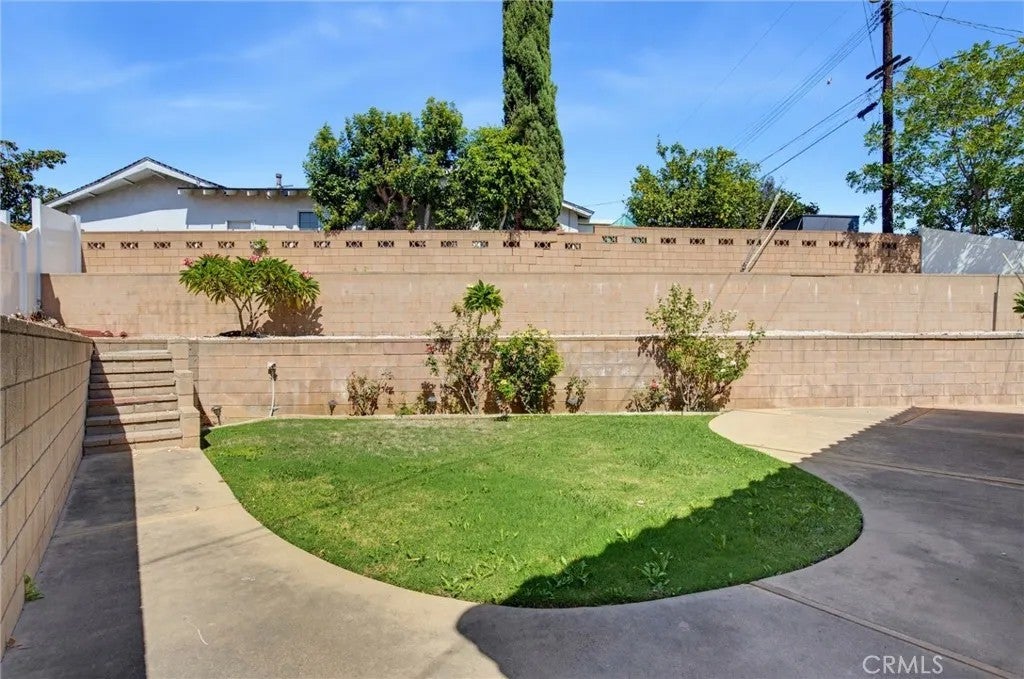 11233 Rockfield Drive