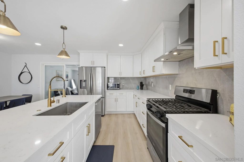 Photo of 11131 Tyrolean Way, San Diego, CA 92126 (MLS # 260008830)