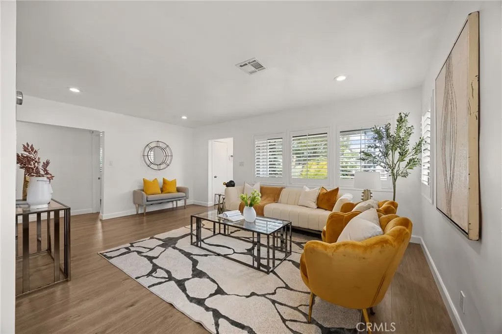4903 Ardsley