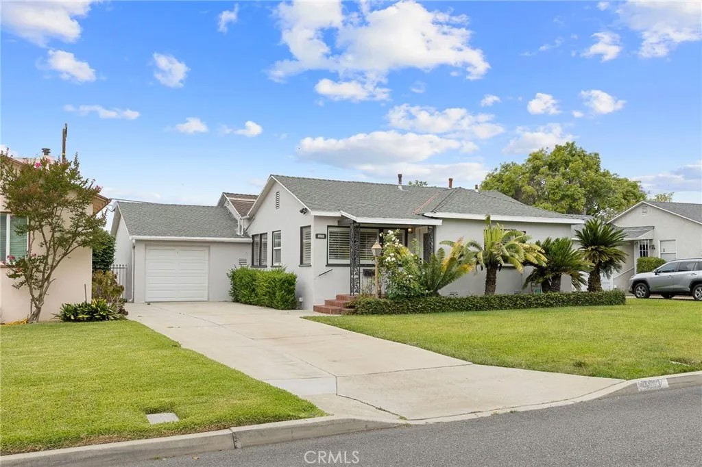 4903 Ardsley