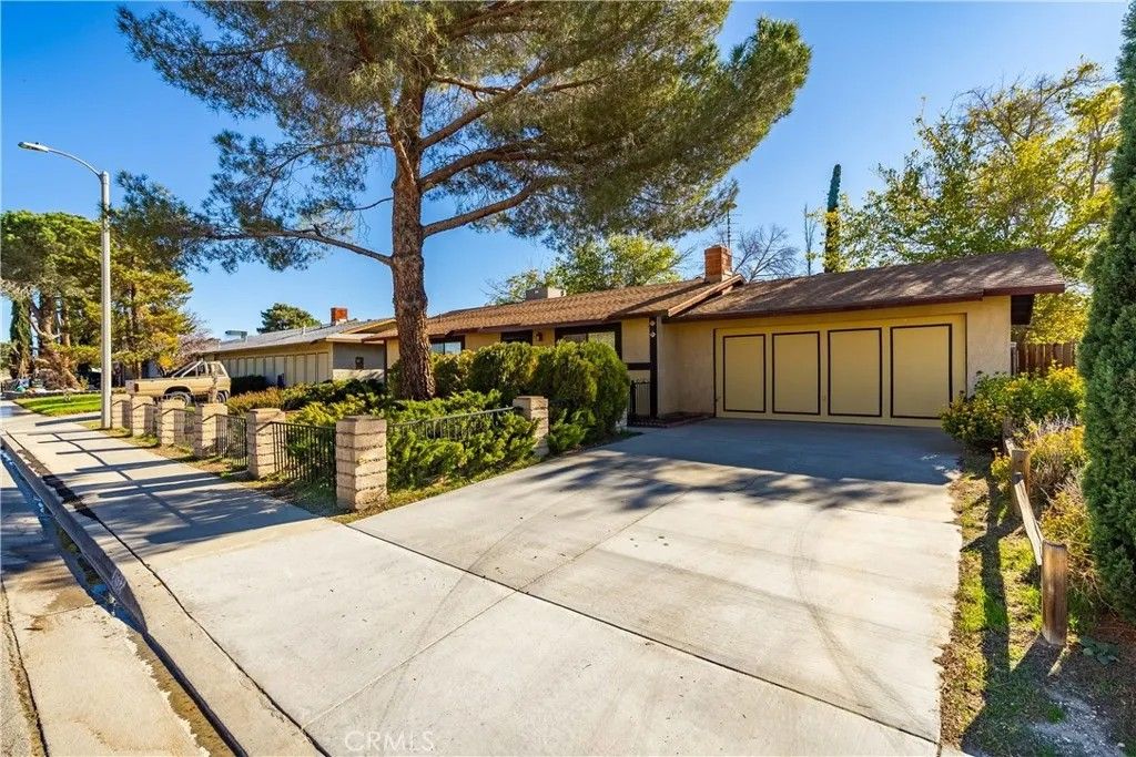 Photo of 8532 E Avenue U5, Littlerock, CA 93543 (MLS # SR25272871)