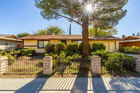 Photo of 8532 E Avenue U5, Littlerock, CA 93543 (MLS # SR25272871)
