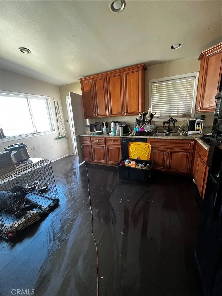 1609 W 166th