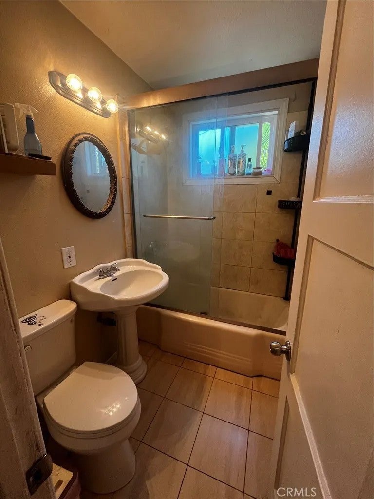 1609 W 166th