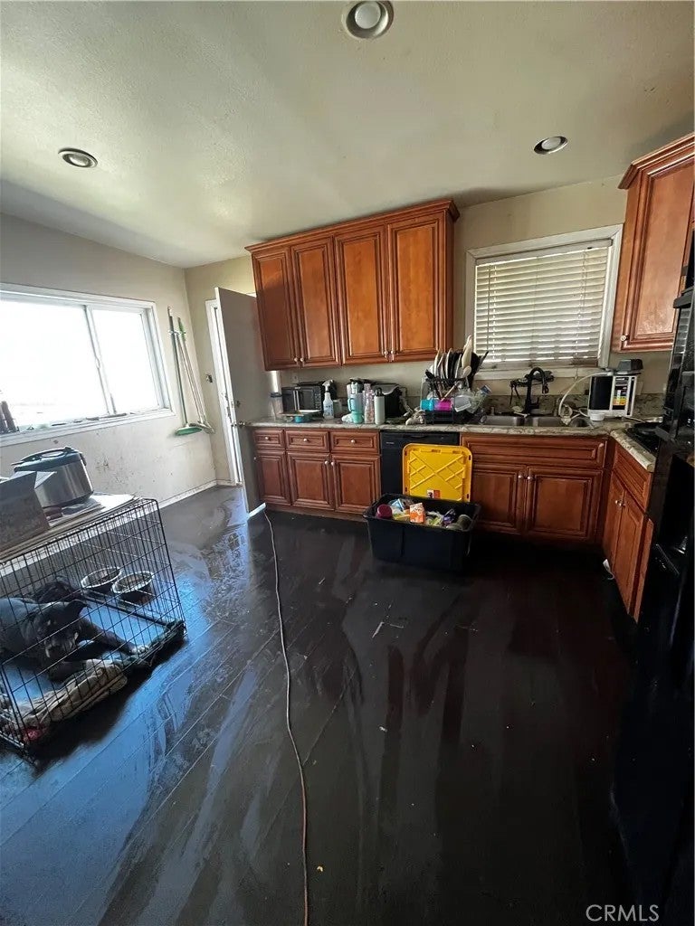 1609 W 166th