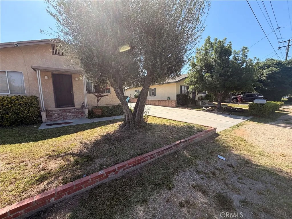 7121 Vine