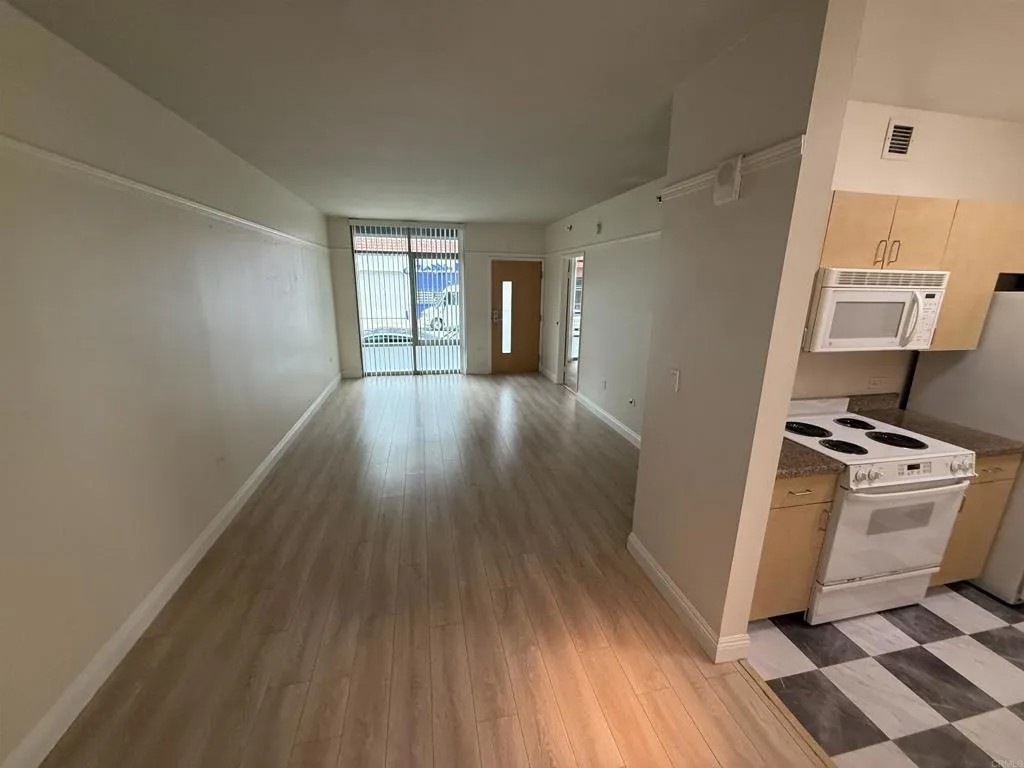 425 W Beech Street 223