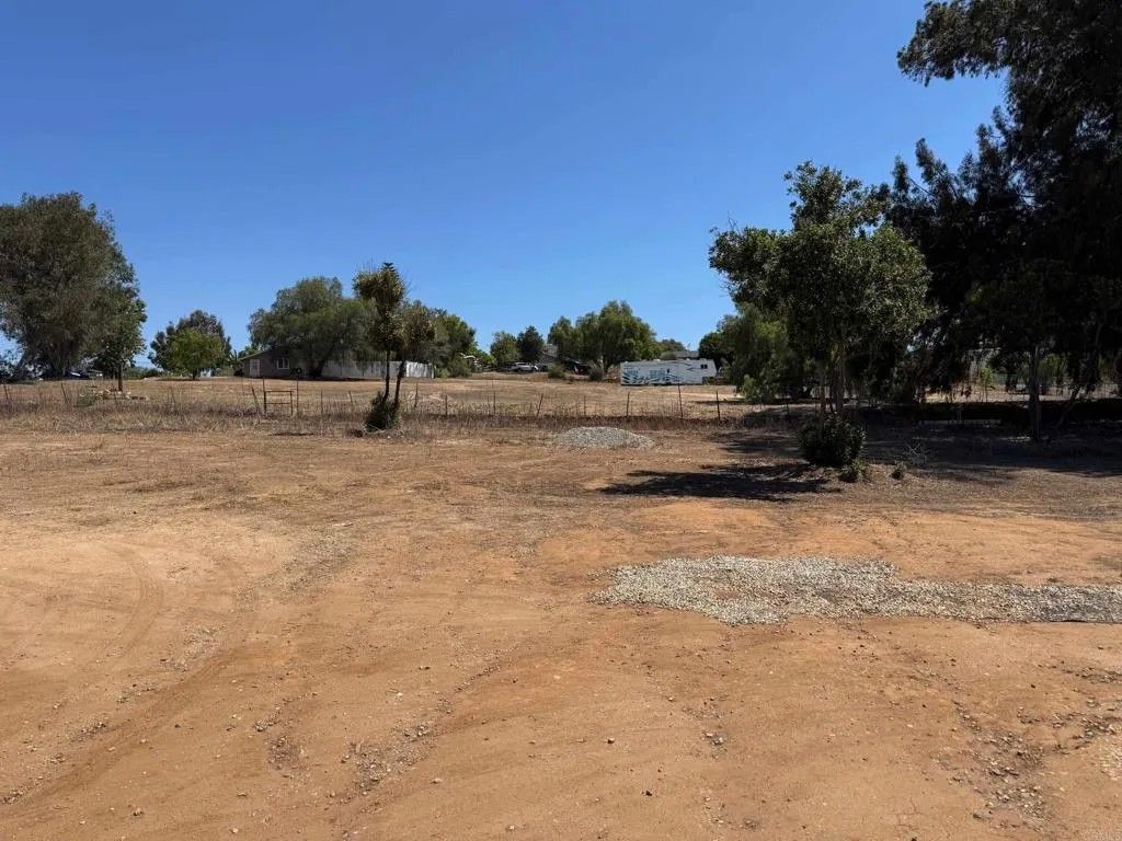 Photo of 2055 Riviera Dr, Vista, CA 92084 (MLS # NDP2508120)