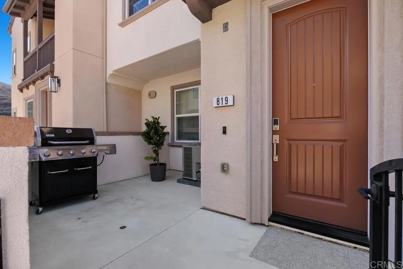 819 Blackstone Drive