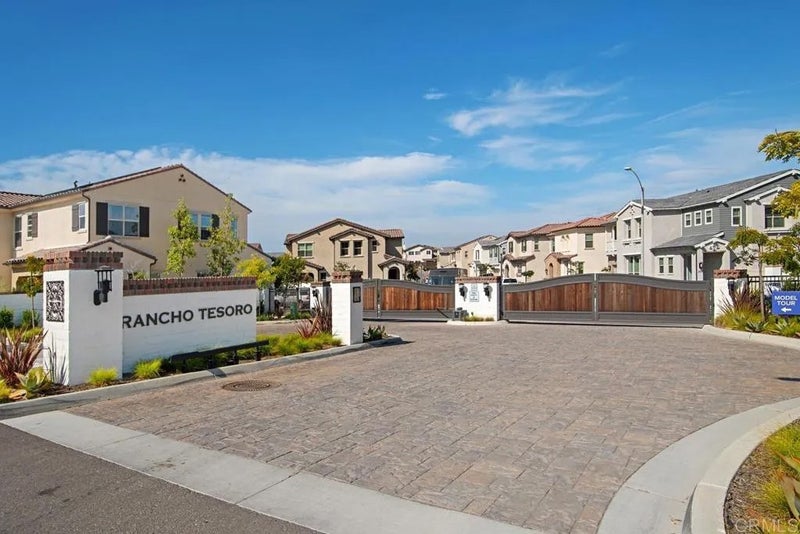 819 Blackstone Drive