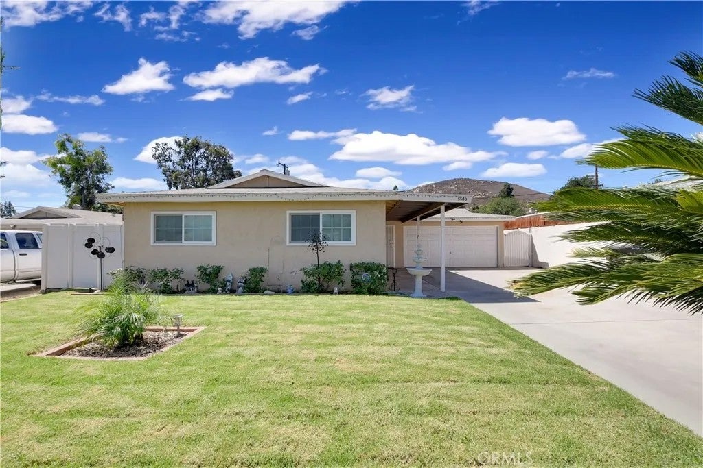 5560 Cleta Drive