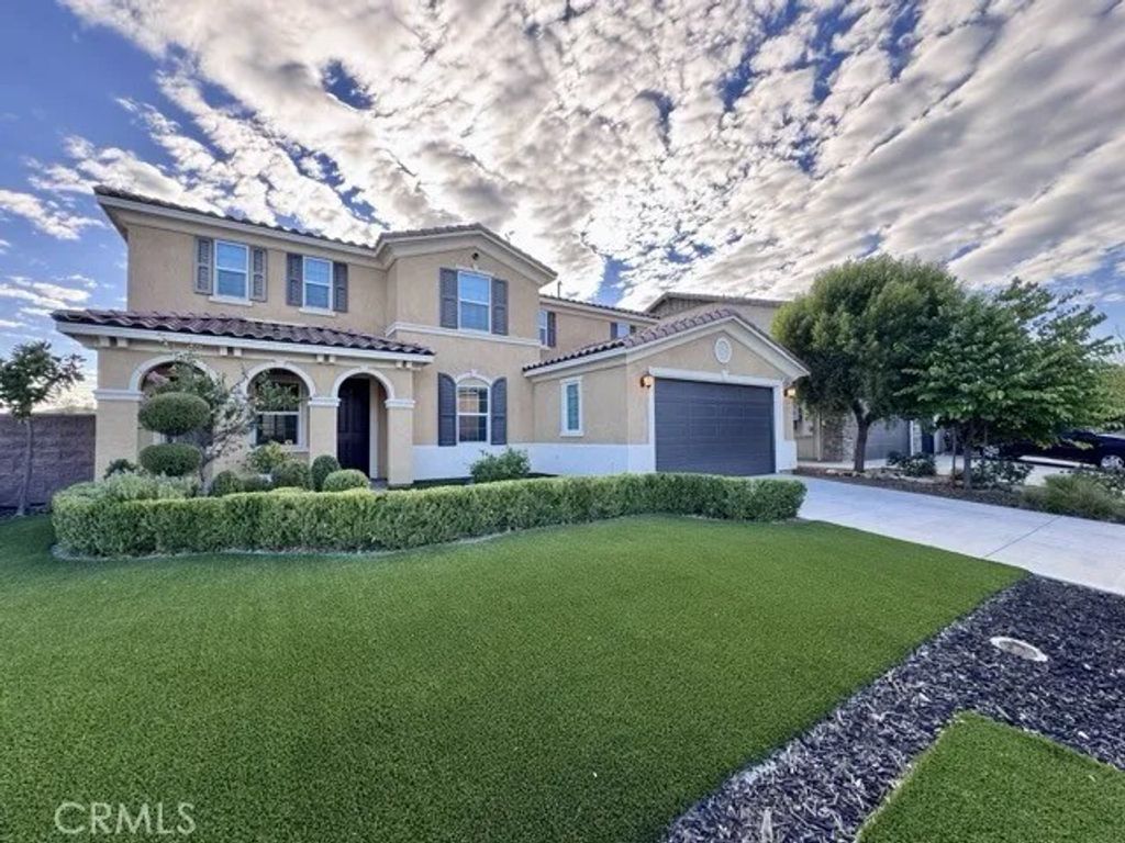 Photo of 30223 Mahogany St, Murrieta, CA 92563 (MLS # SW25226719)