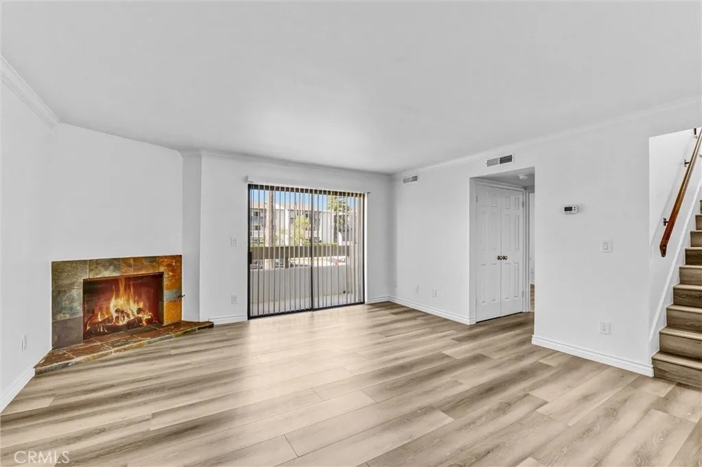 19620 Sherman Way 1