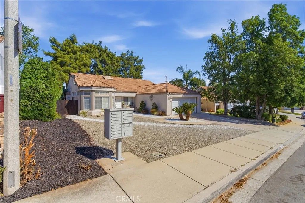 Photo of 12064 Flintlock Trail, Moreno Valley, CA 92557 (MLS # CV26078191)