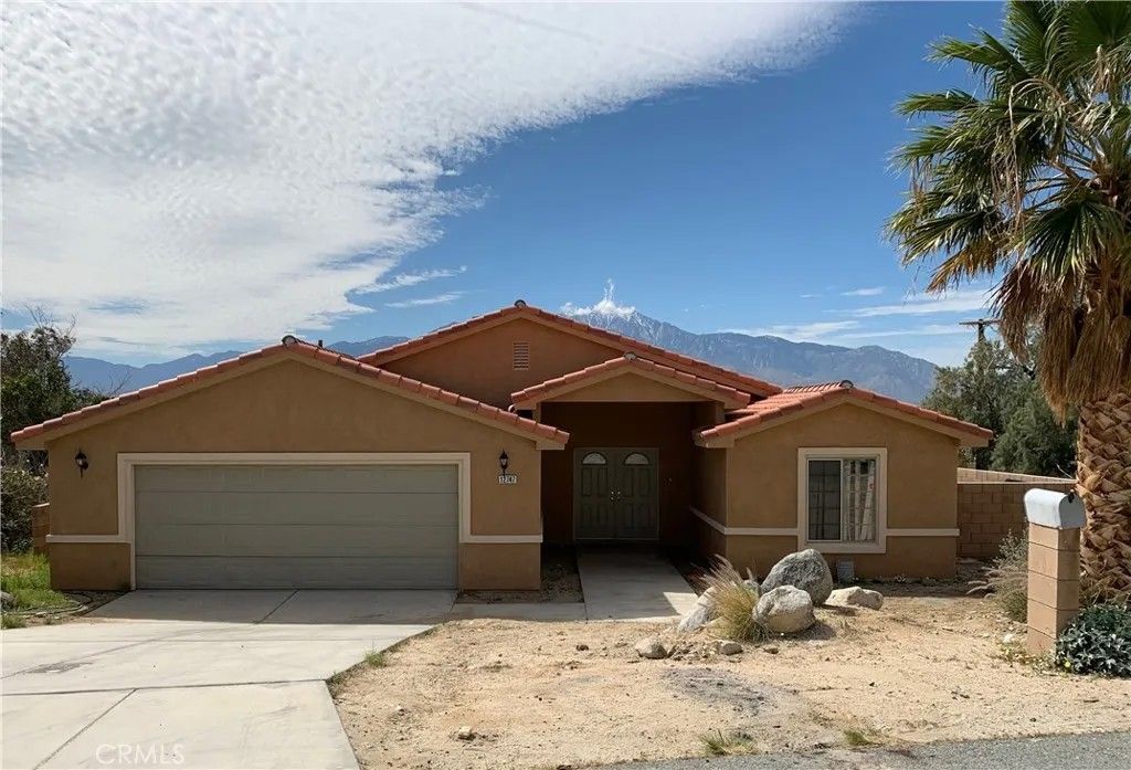 Photo of 12747 Calle Amapola, Desert Hot Springs, CA 92240 (MLS # TR26121594)