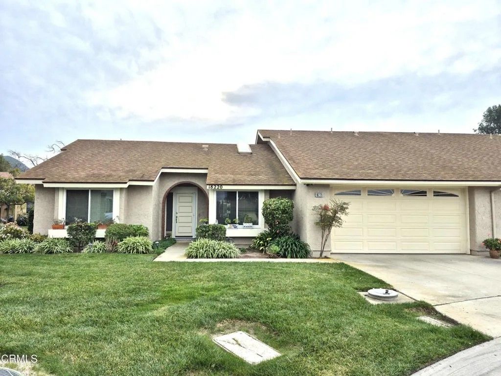Photo of 18220 Village 18 Vlg, Camarillo, CA 93012 (MLS # V1-34236)