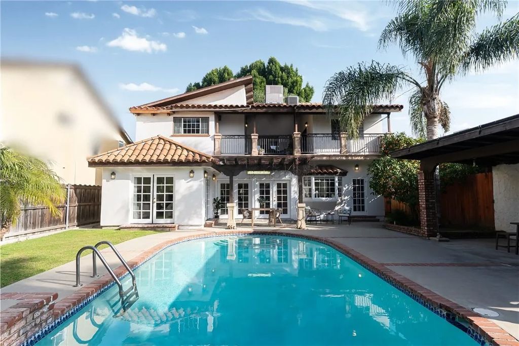 Photo of 4115 Laurelgrove Avenue, Studio City, CA 91604 (MLS # SR25272556)