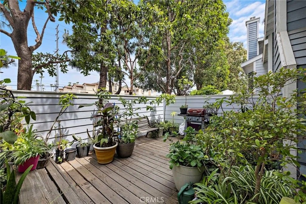 Photo of 8125 Surfline Dr #A, Huntington Beach, CA 92646 (MLS # PW26082659)