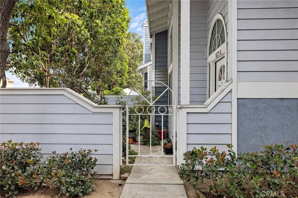 Photo of 8125 Surfline Dr #A, Huntington Beach, CA 92646 (MLS # PW26082659)