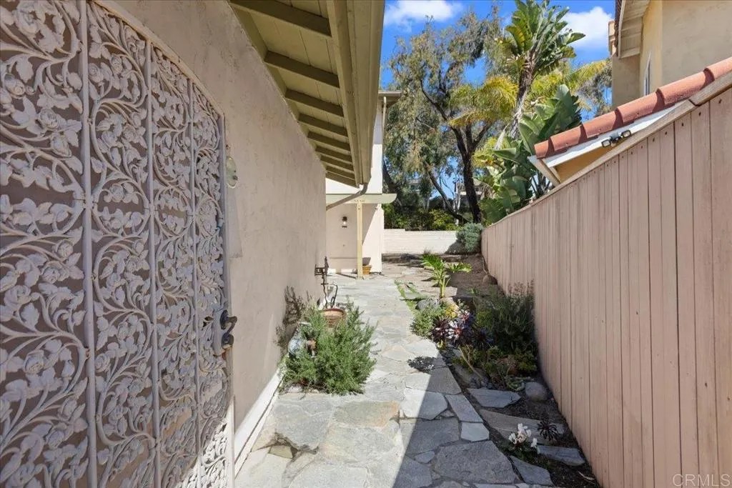 12583 Camarero Court