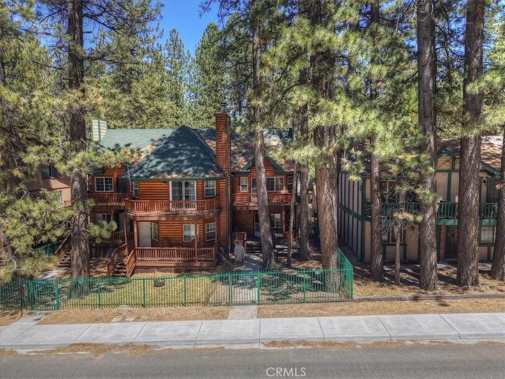 745 Summit Boulevard