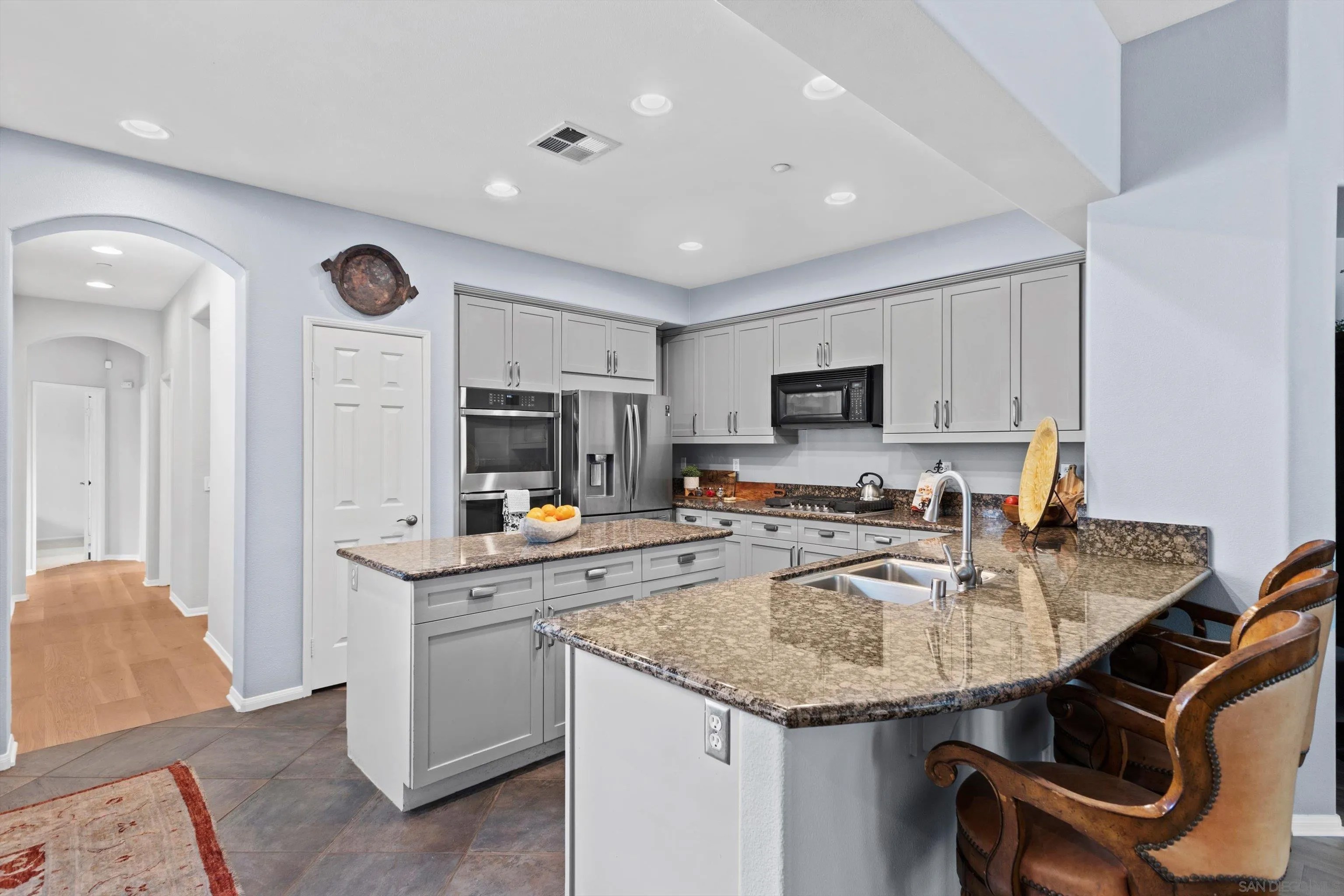 3329 Wild Oak LN