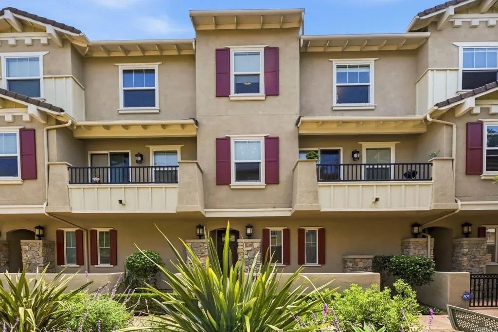 2203 Indus Way