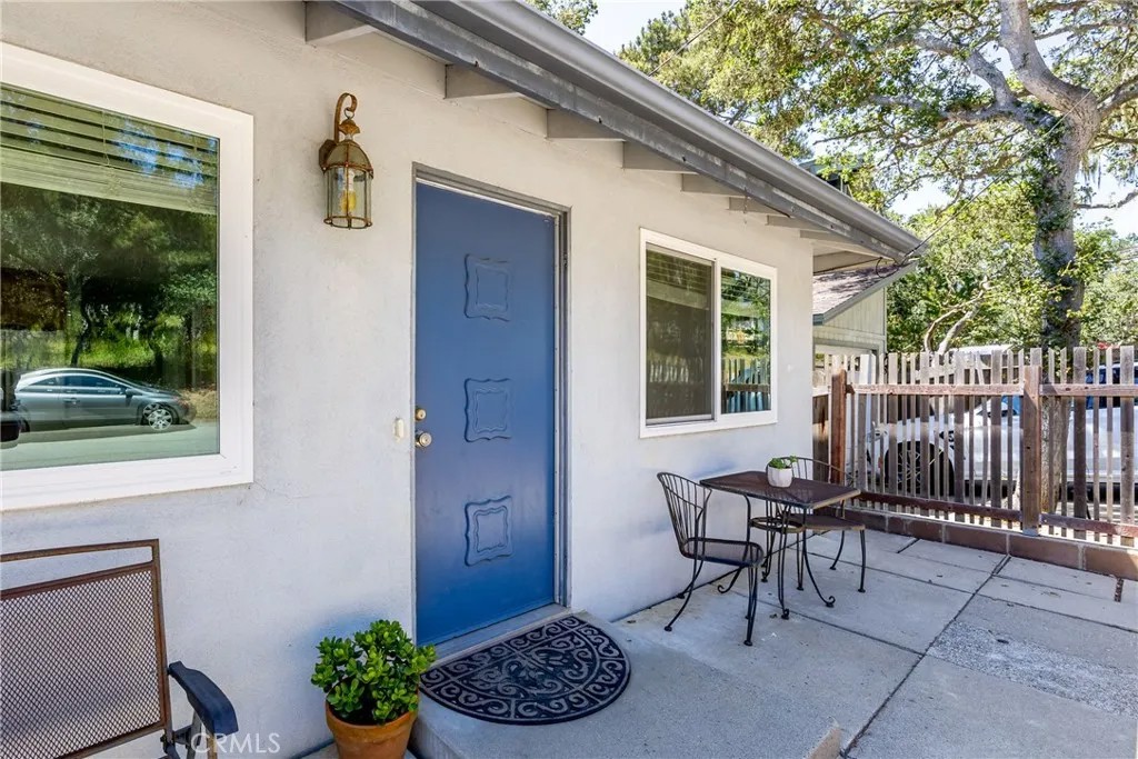 2155 Cowper Street