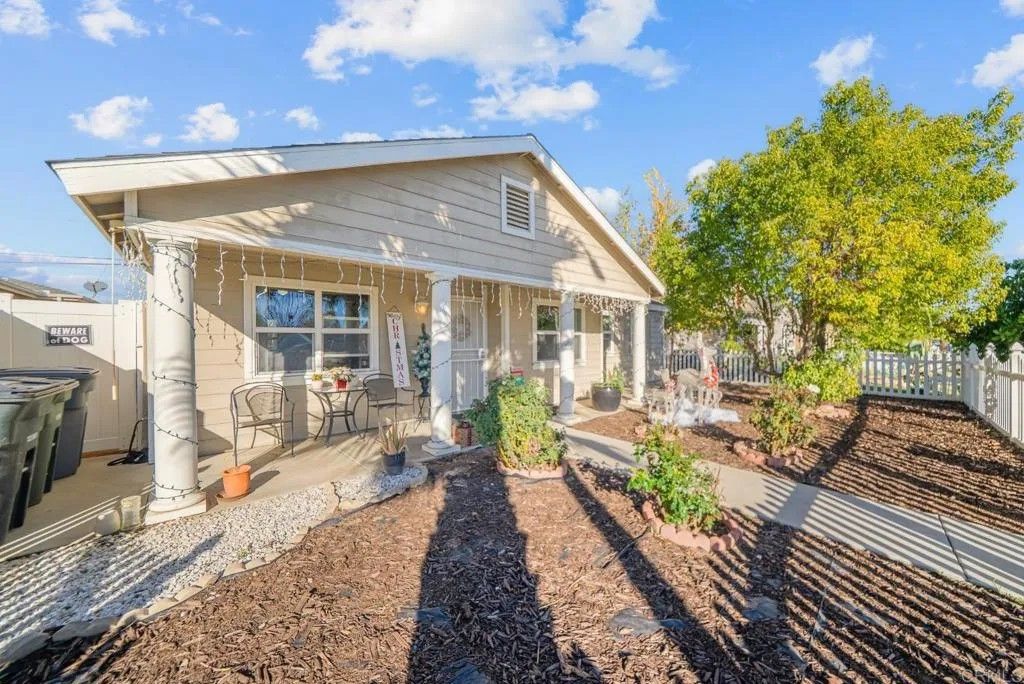 Photo of 154 E 11Th Street, Perris, CA 92570 (MLS # PTP2509192)