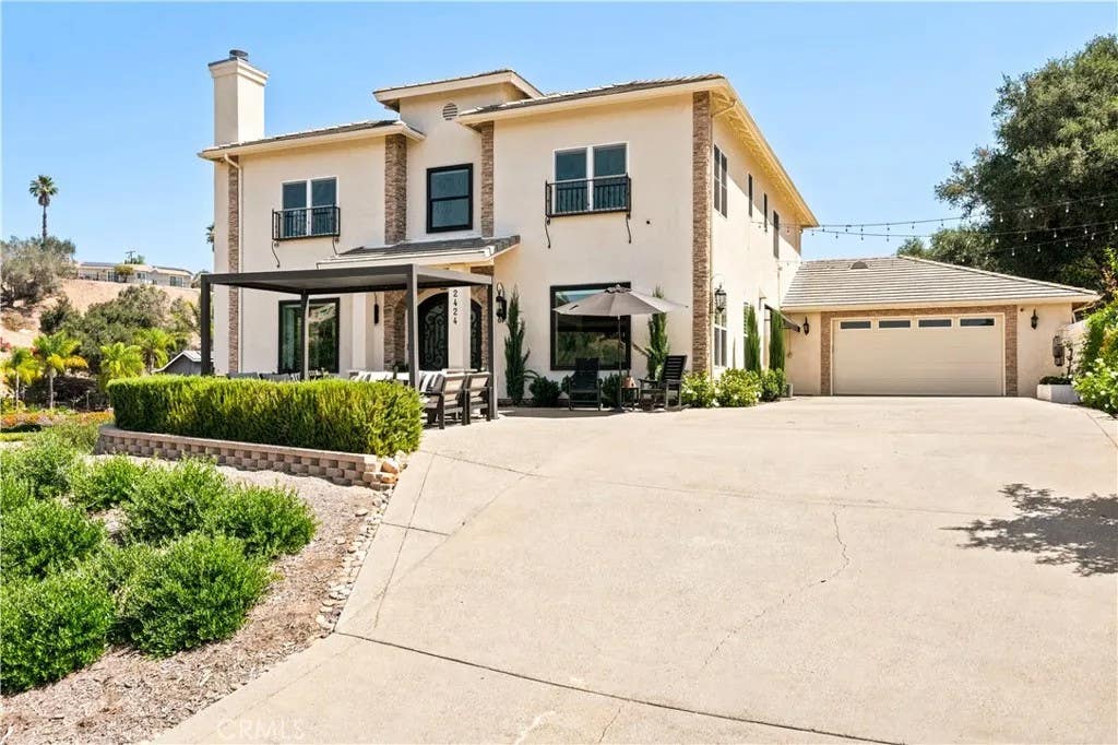 Photo of 2424 Gird Road, Fallbrook, CA 92028 (MLS # SW26135023)