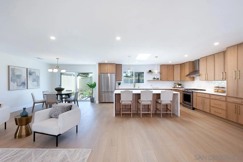 Photo of 6211 Syracuse Lane, San Diego, CA 92122 (MLS # 260006542)