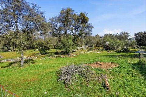 Tiny photo for 47412 Blackfoot Court, Coarsegold, CA 93614 (MLS # FR26040299)