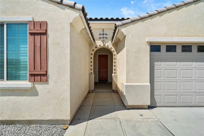 786 Green Court