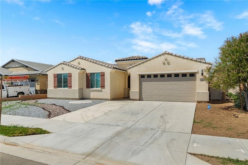 786 Green Court