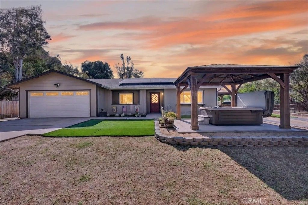 Photo of 320 Durgin St, Ramona, CA 92065 (MLS # SW26089683)