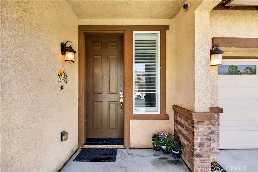 Photo of 15581 Curry Pl, Fontana, CA 92336 (MLS # CV26077505)