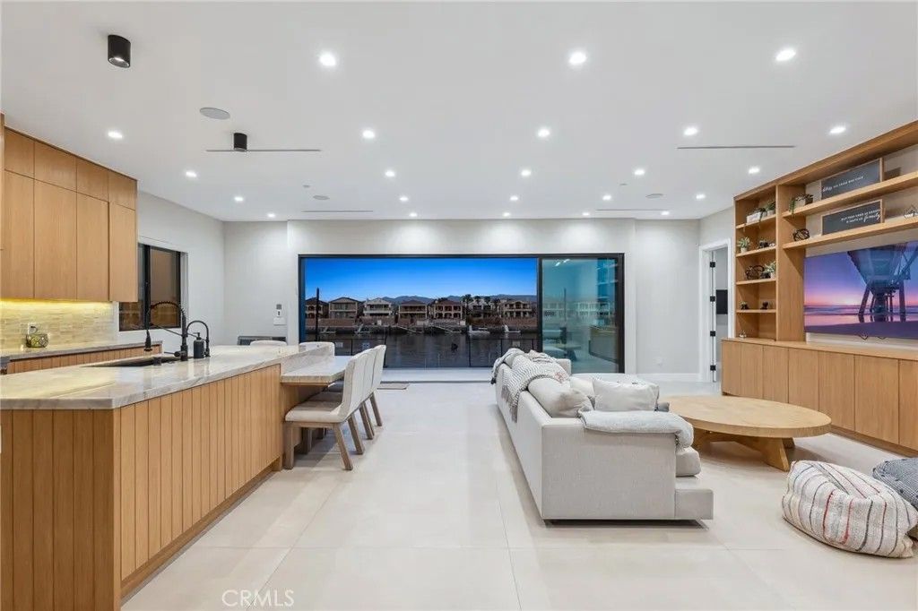 Photo of 908 Beach Dr, Needles, CA 92363 (MLS # SW25277155)