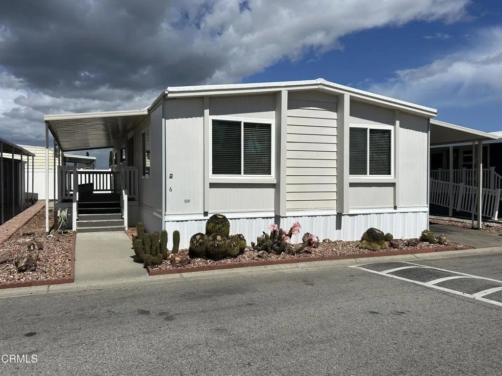 Photo of 6 Wisteria Way #6, Ventura, CA 93004 (MLS # V1-35832)