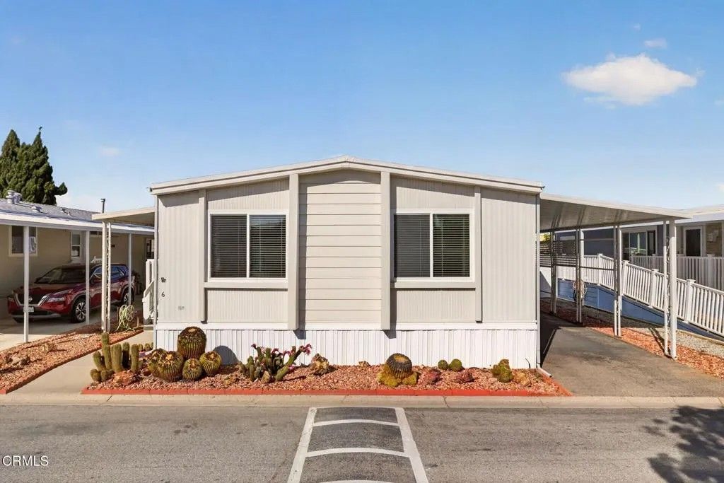 Photo of 6 Wisteria Way #6, Ventura, CA 93004 (MLS # V1-35832)