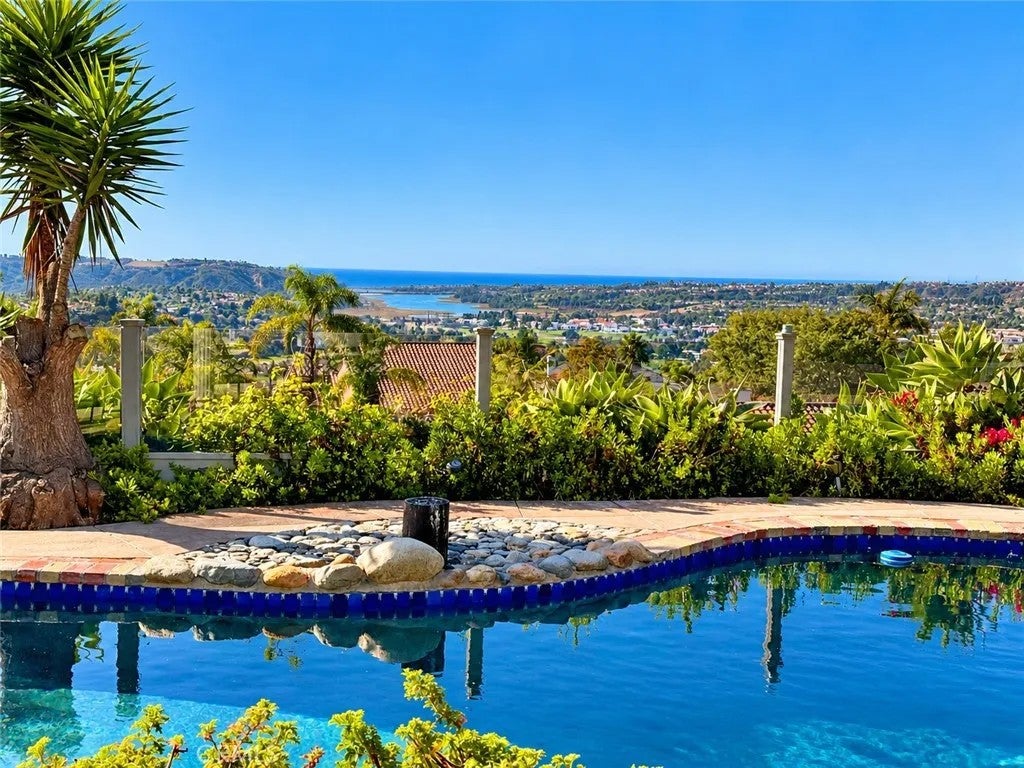 3313 Cabo Court