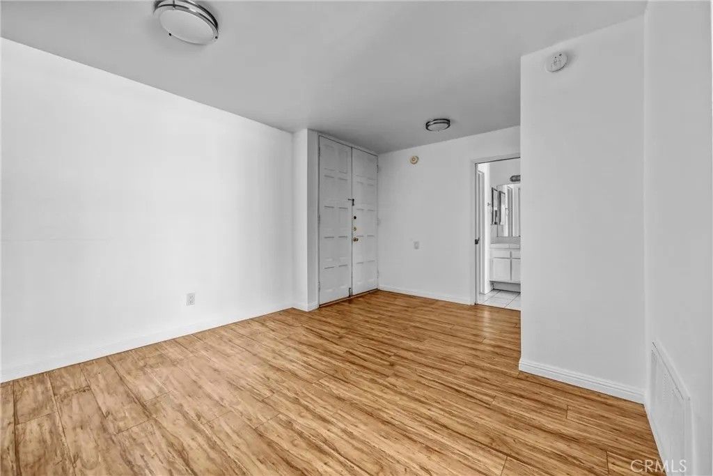 Photo of 5334 Lindley Avenue #319, Encino, CA 91316 (MLS # SR26104582)