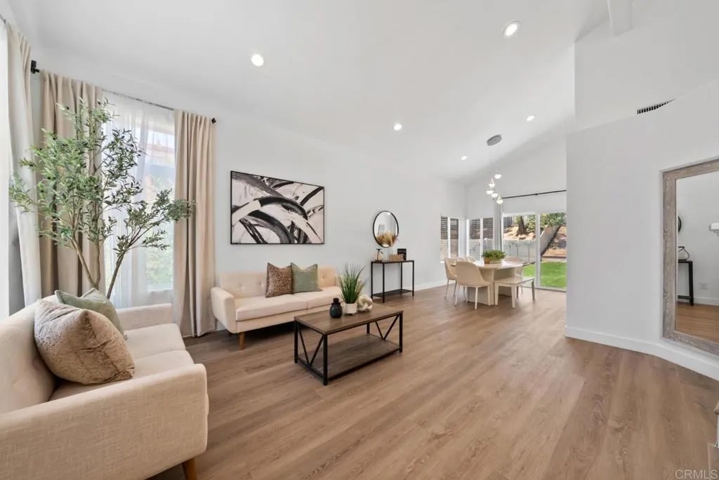 22586 Raspberry Lane