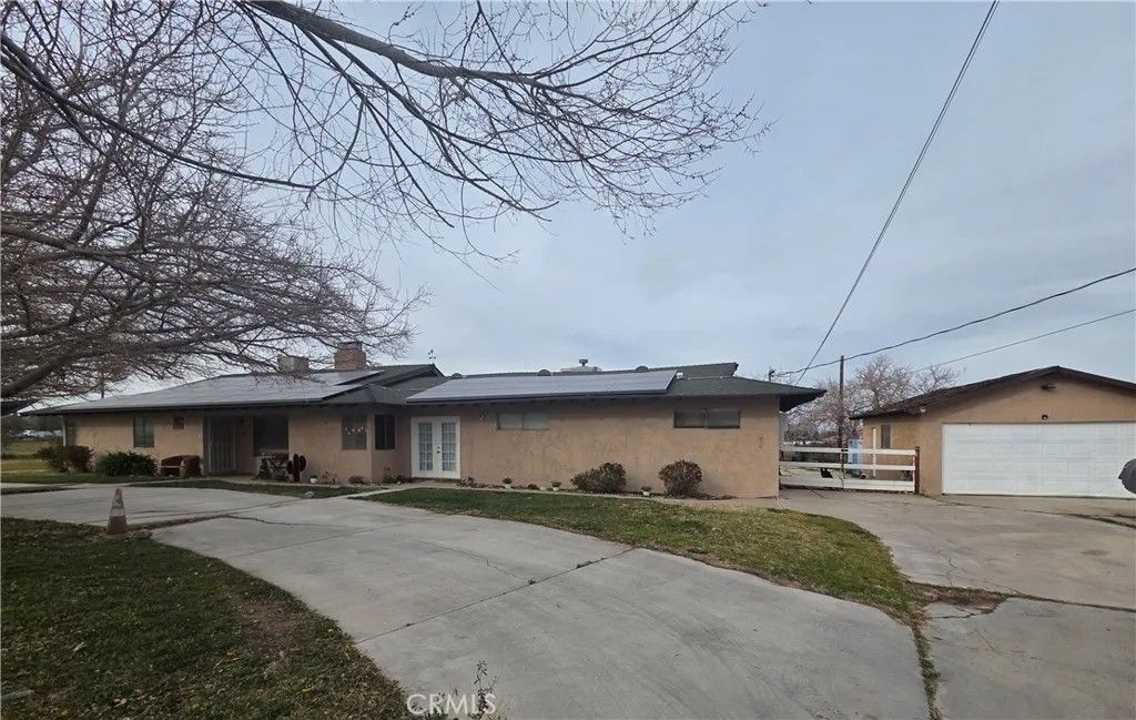 Photo of 17598 Linden St, Hesperia, CA 92345 (MLS # HD26029610)