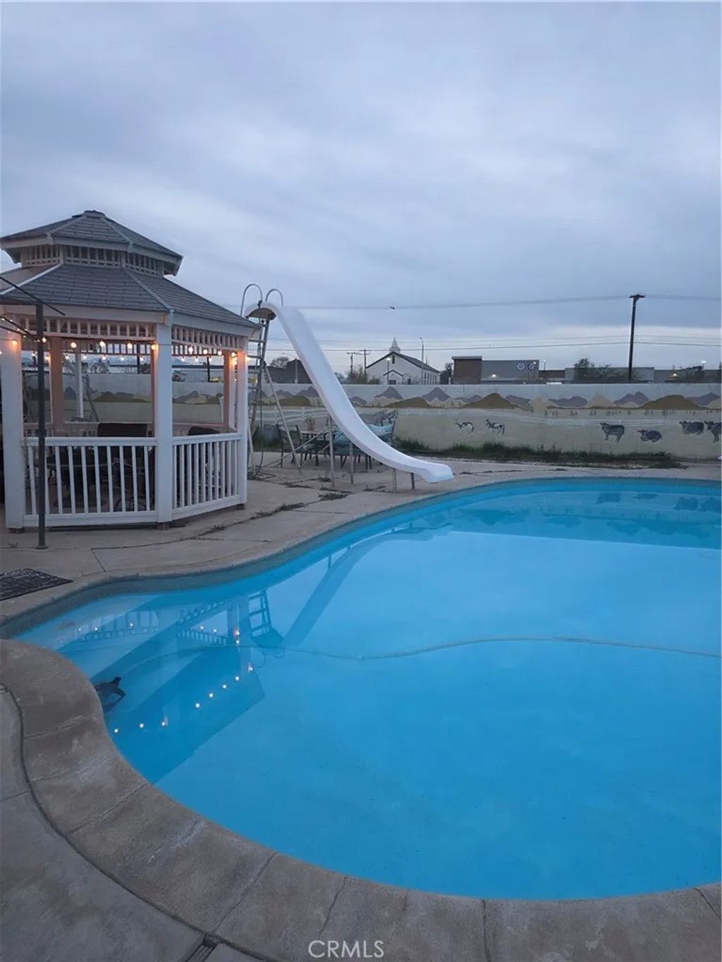 Photo of 17598 Linden St, Hesperia, CA 92345 (MLS # HD26029610)