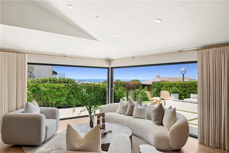 1120 White Sails Way