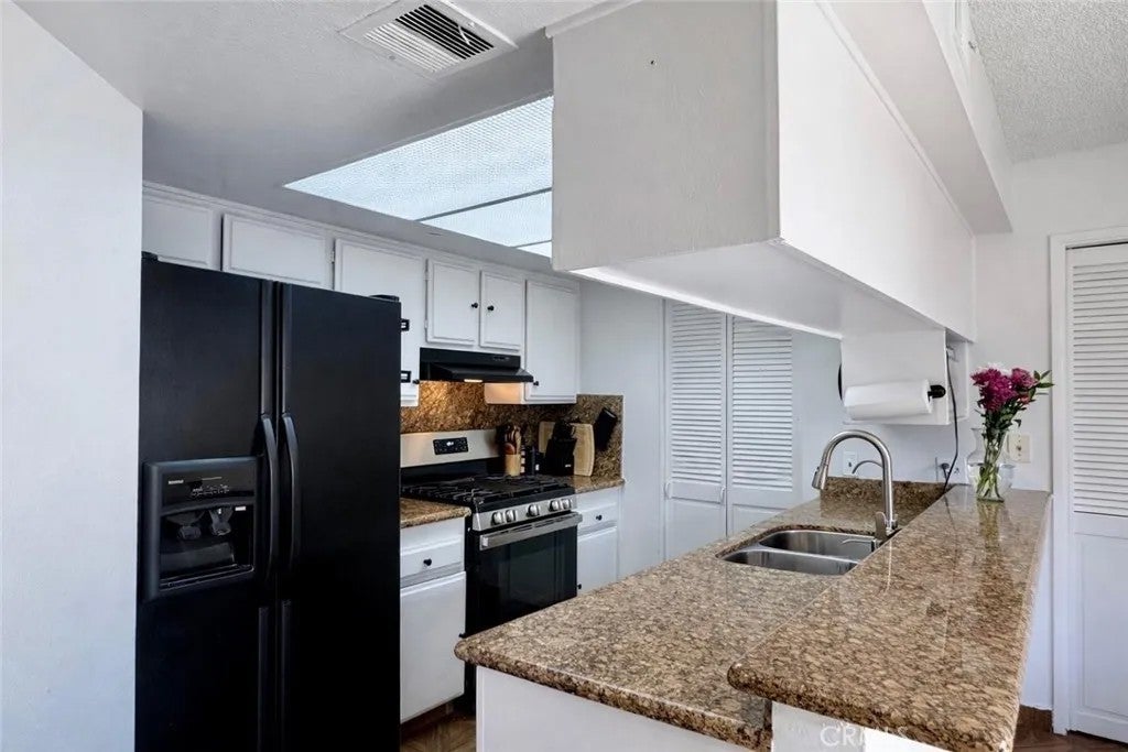 9053 Willis