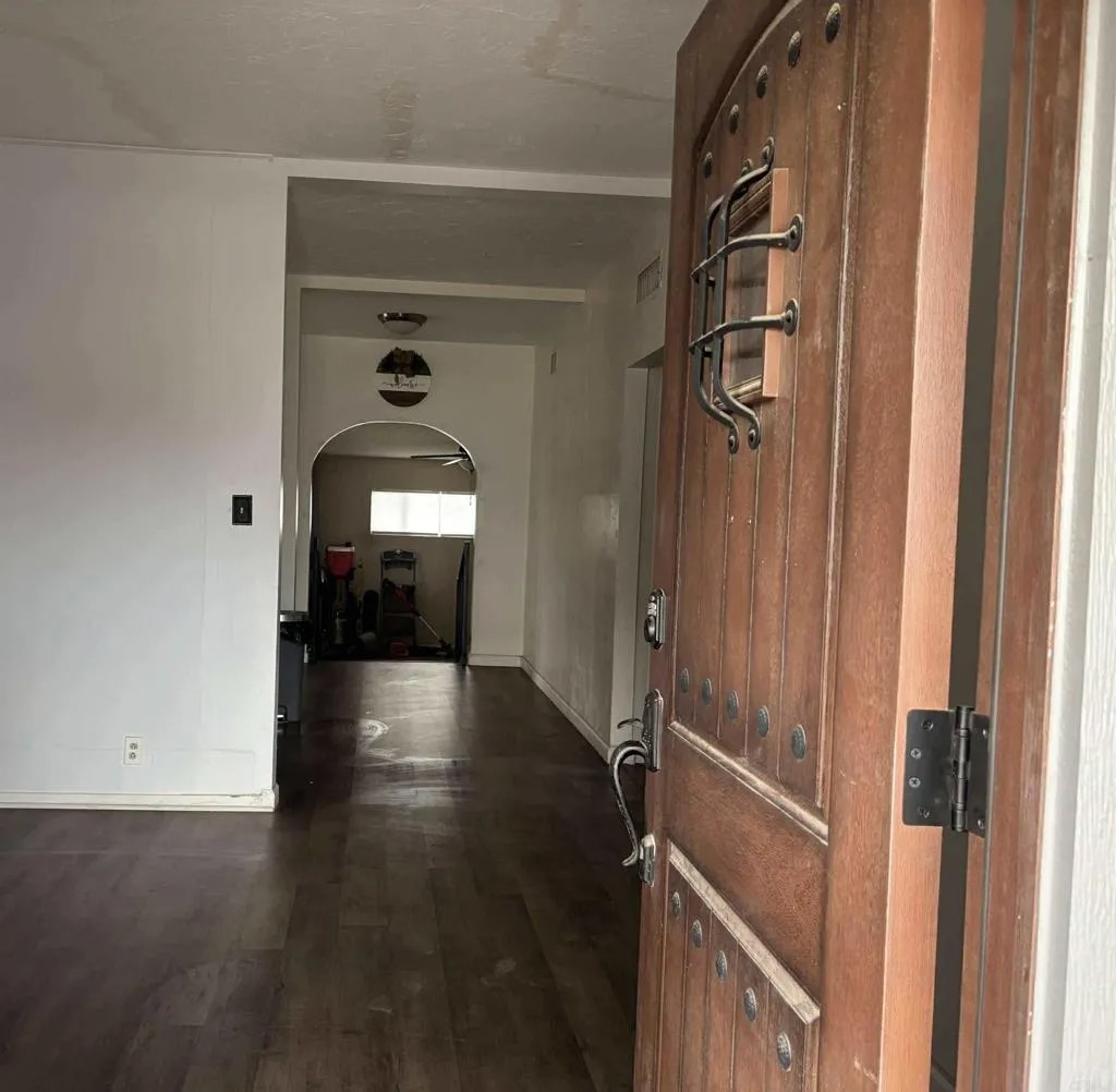 1115 S 6th Street West
